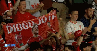 Người hâm mộ Liverpool đã tổ c