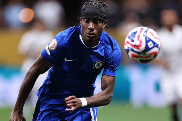 Maduec chào tạm biệt Chelsea đ